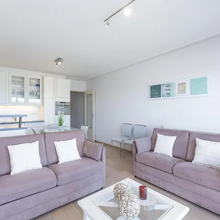 アパート With Terrace And Sea View
